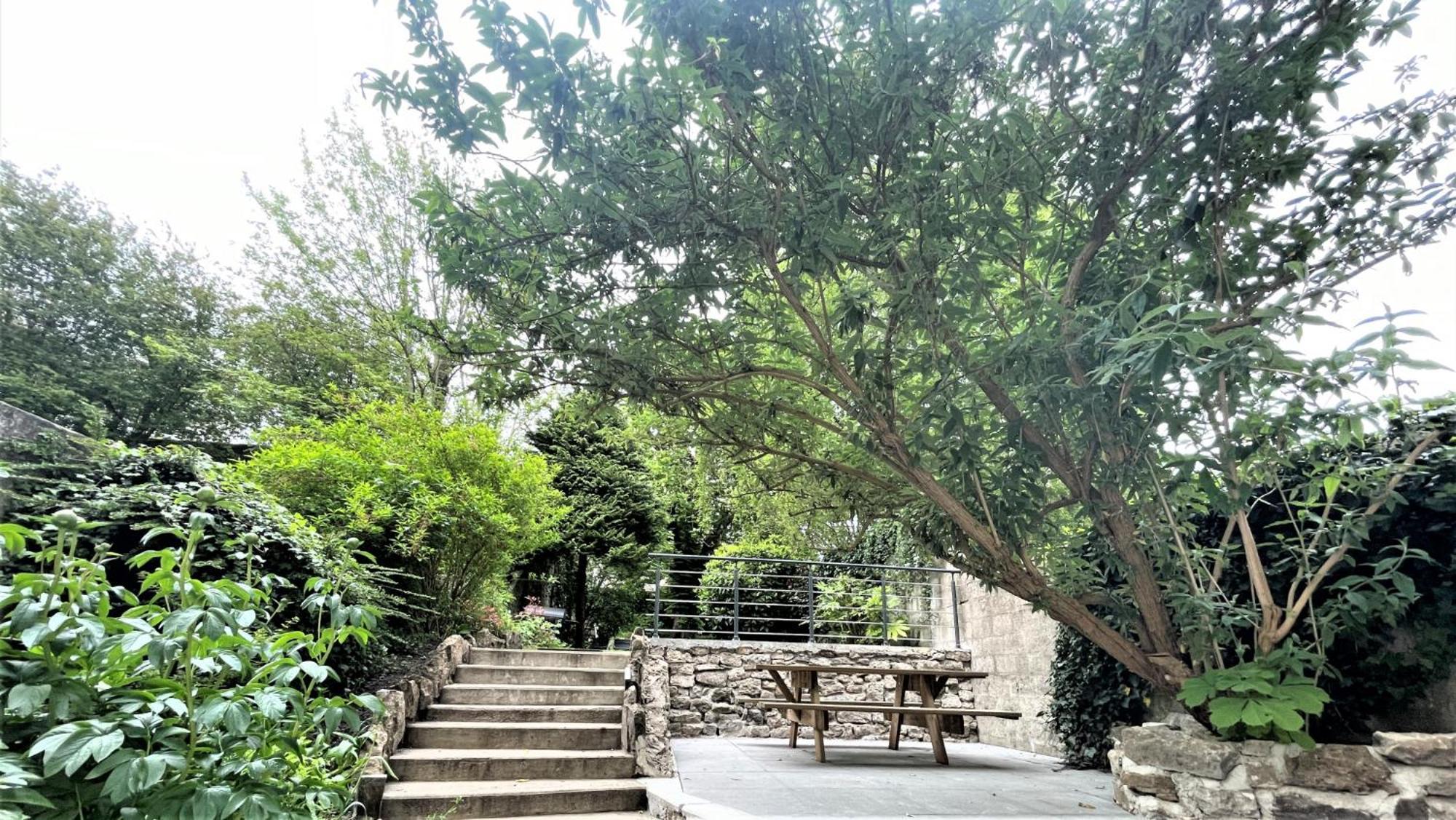 Apartmán Au Jardin De La Basilique Boulogne-sur-Mer Exteriér fotografie